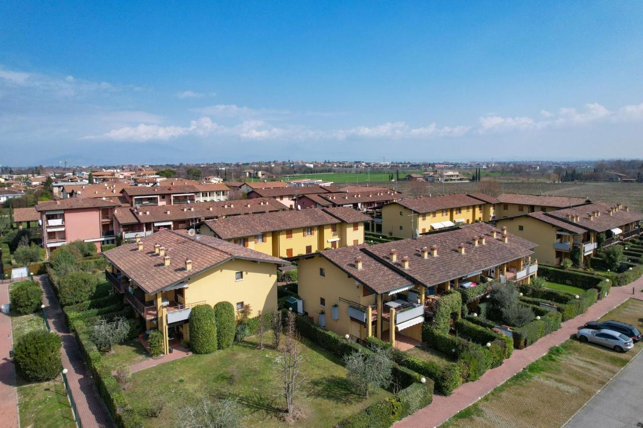 Appartamento Al Cascinale Дезенцано-дель-Гарда Екстер'єр фото
