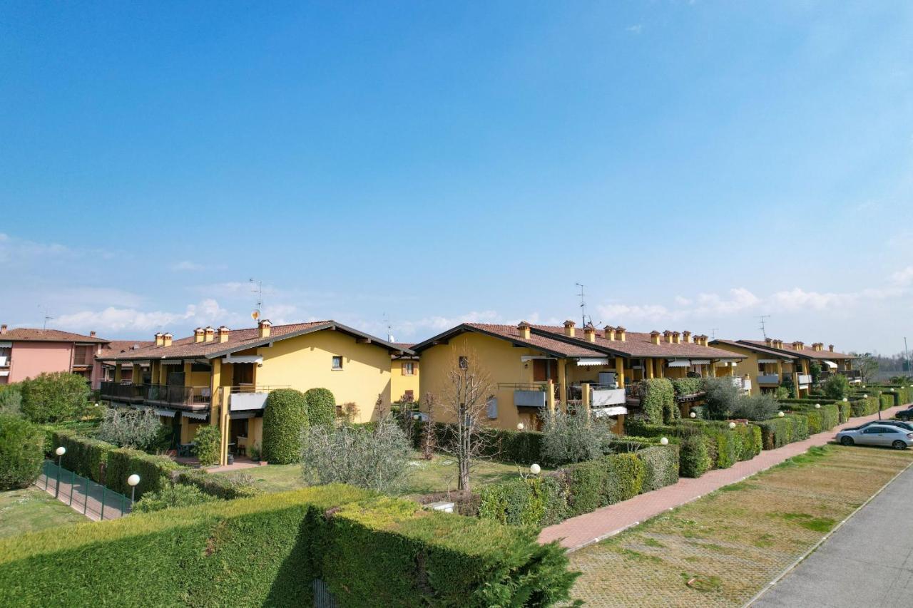 Appartamento Al Cascinale Дезенцано-дель-Гарда Екстер'єр фото