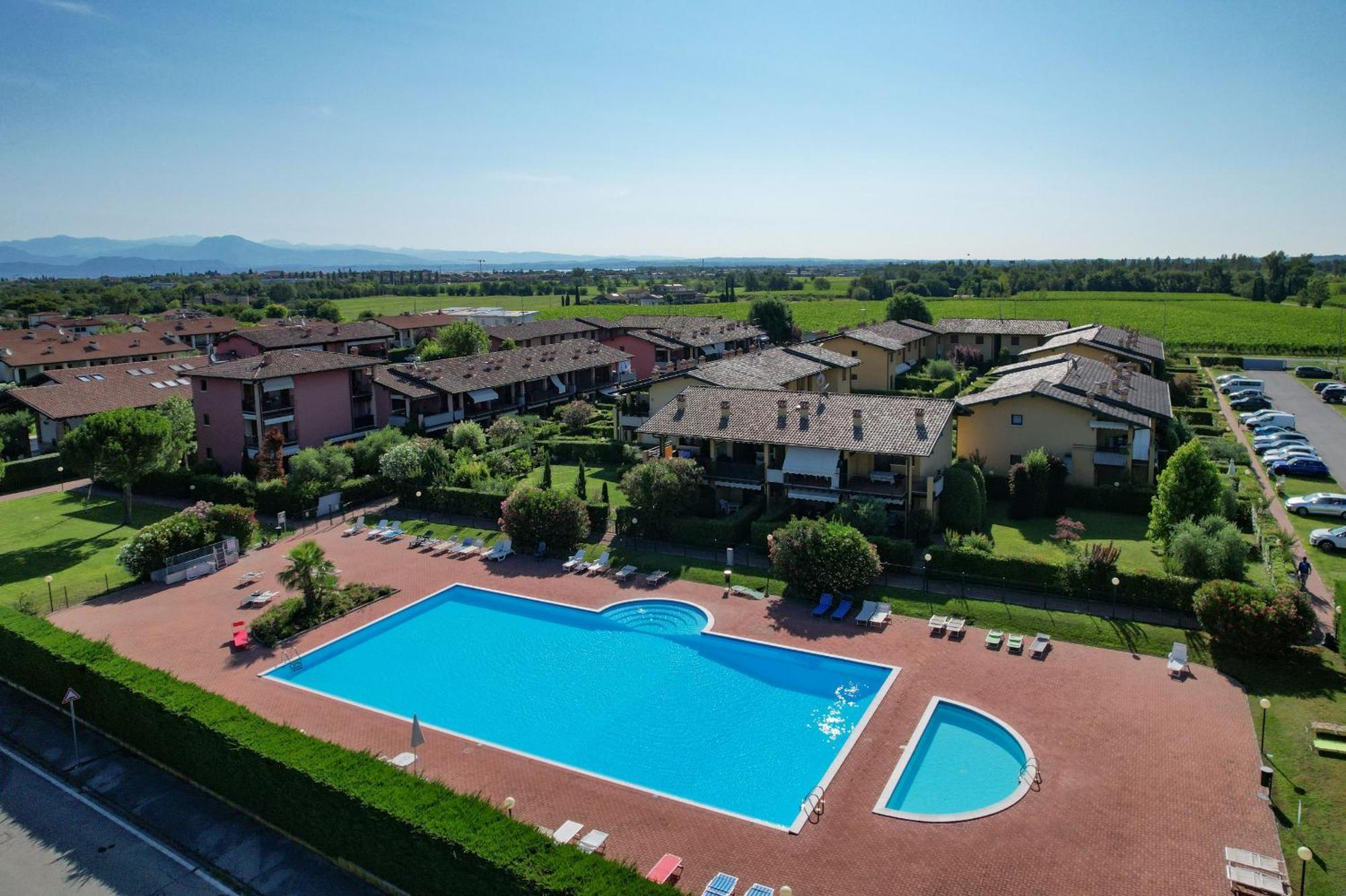 Appartamento Al Cascinale Дезенцано-дель-Гарда Екстер'єр фото