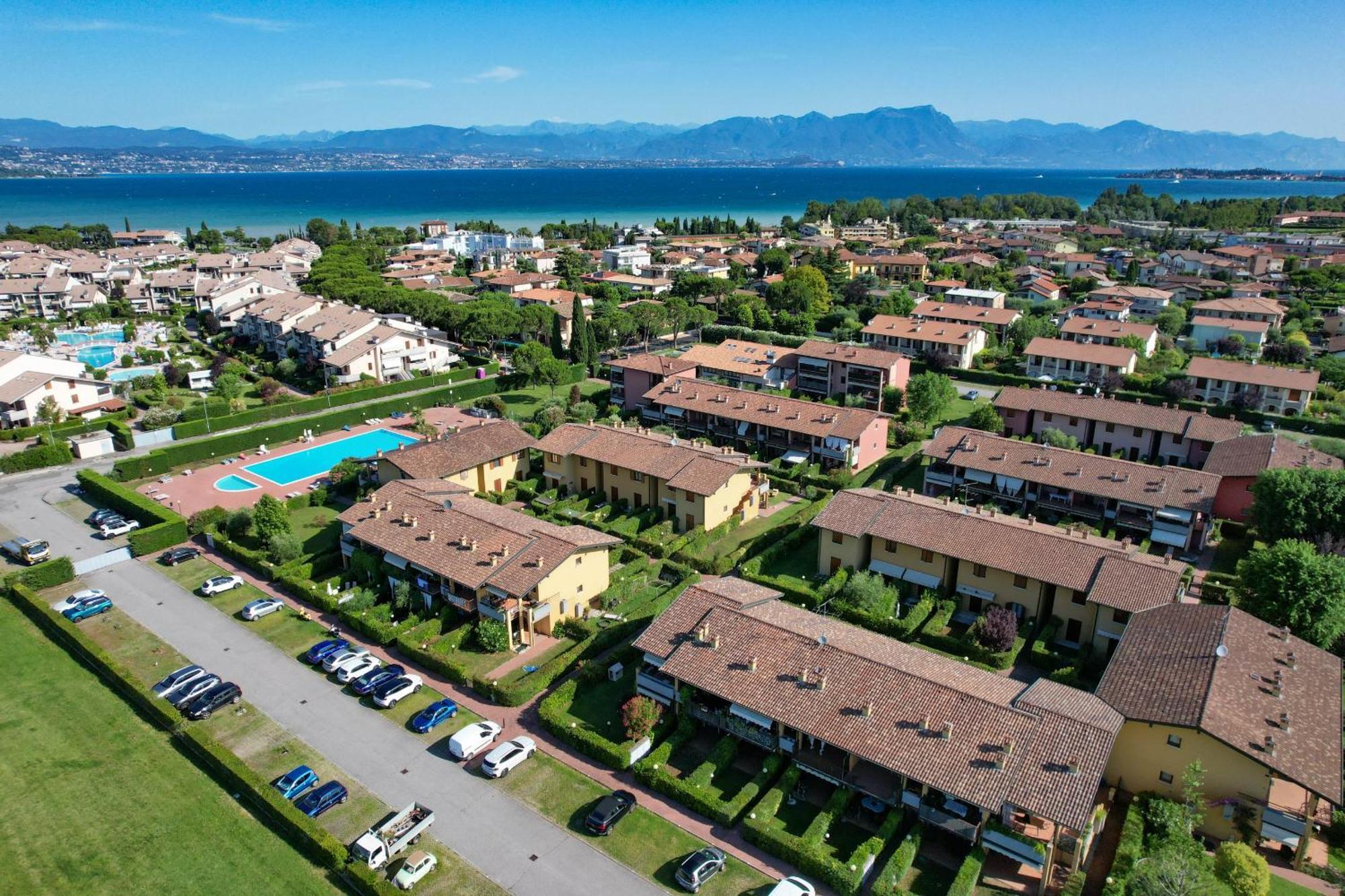 Appartamento Al Cascinale Дезенцано-дель-Гарда Екстер'єр фото